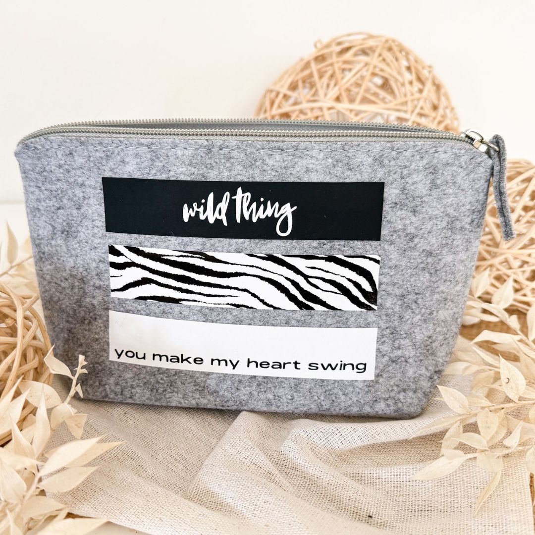 Plotterdatei WildThings auf Filz Kosmetiktasche Plotterdatei WildThings auf Filz Kosmetiktasche